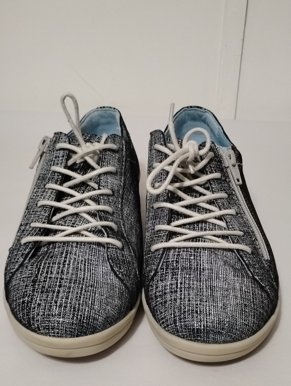 Cloud Aika Casual Black Heather Lace-Up Zip‎ Side Sneakers